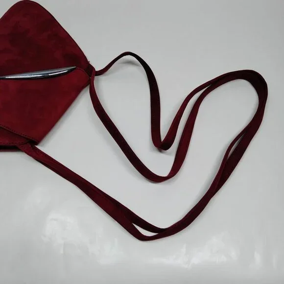 Authentic Loewe Shoulder Bag Bordeaux Suede Leather - Picture 4 of 9